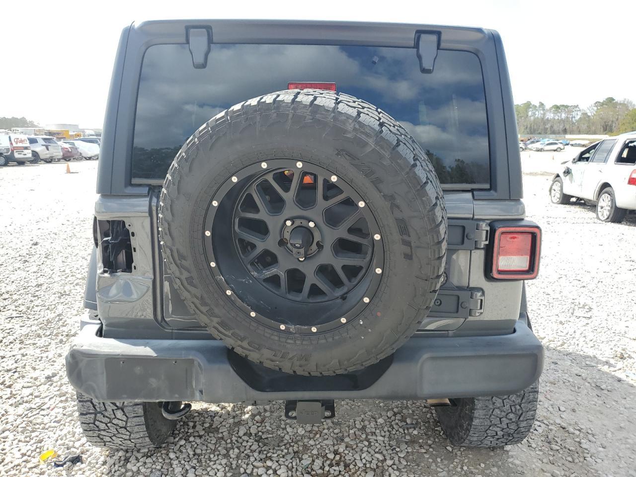 2019 JEEP WRANGLER U - Image 6