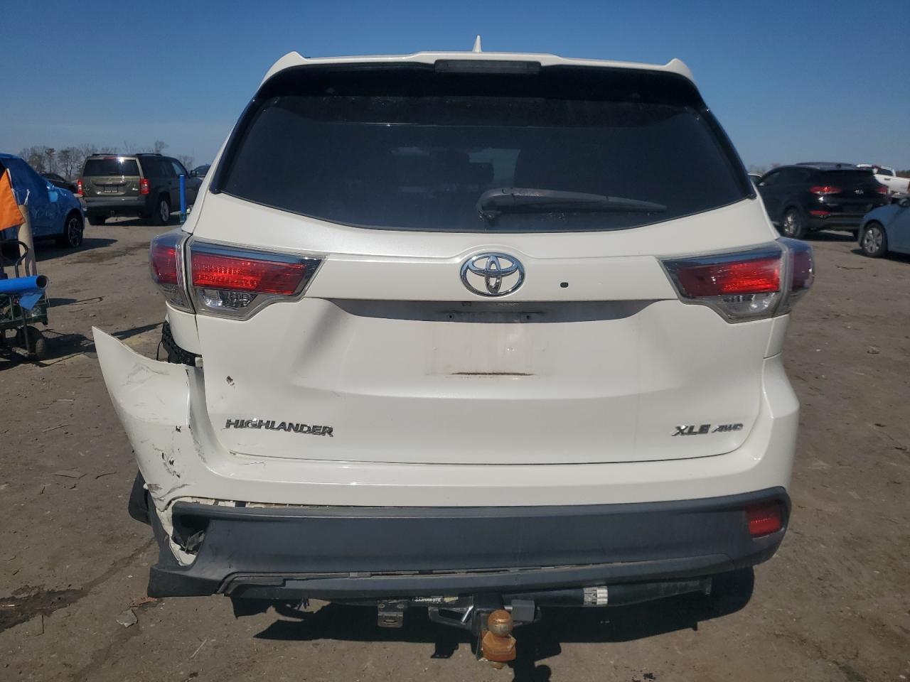 2015 TOYOTA HIGHLANDER - Фото 6