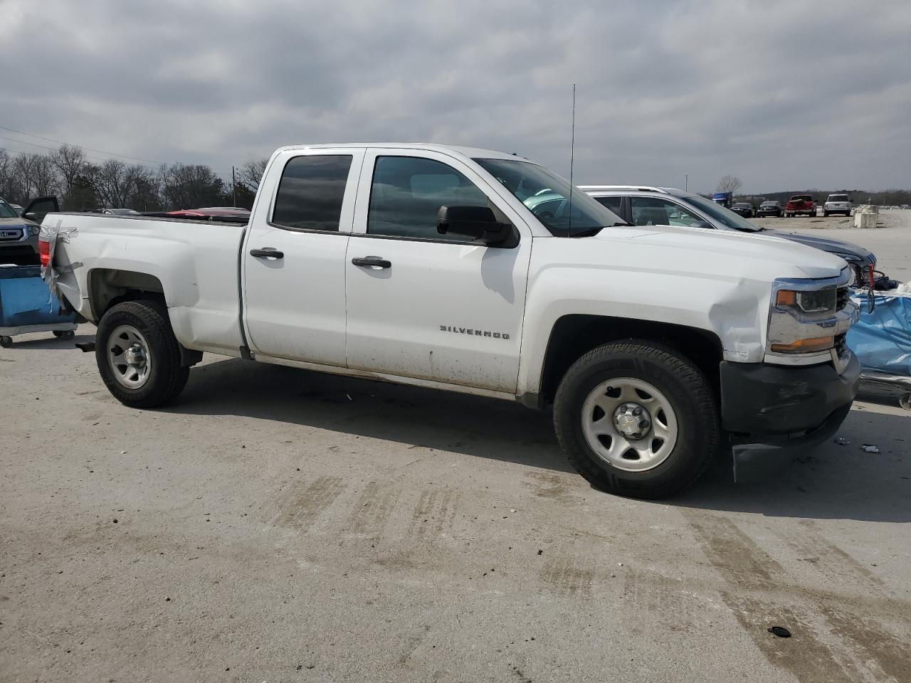 2018 CHEVROLET SILVERADO - Фото 4