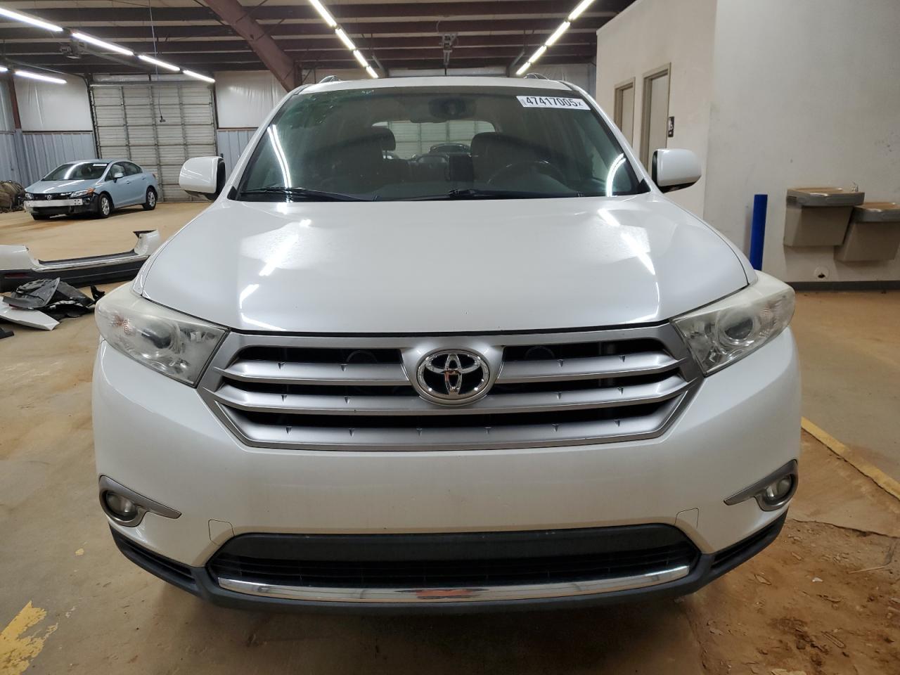 2011 TOYOTA HIGHLANDER - Фото 5
