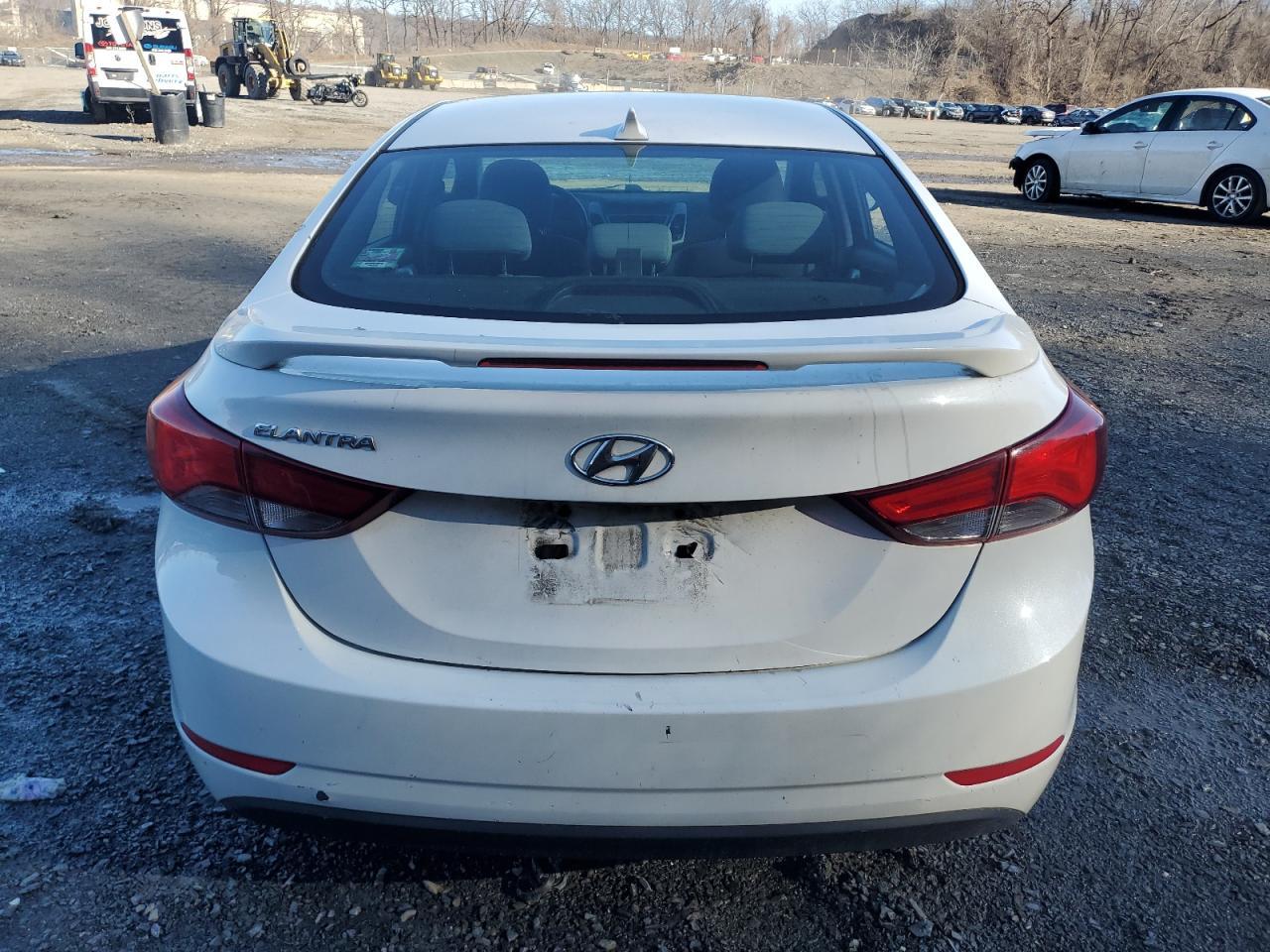 2014 HYUNDAI ELANTRA SE - Image 6