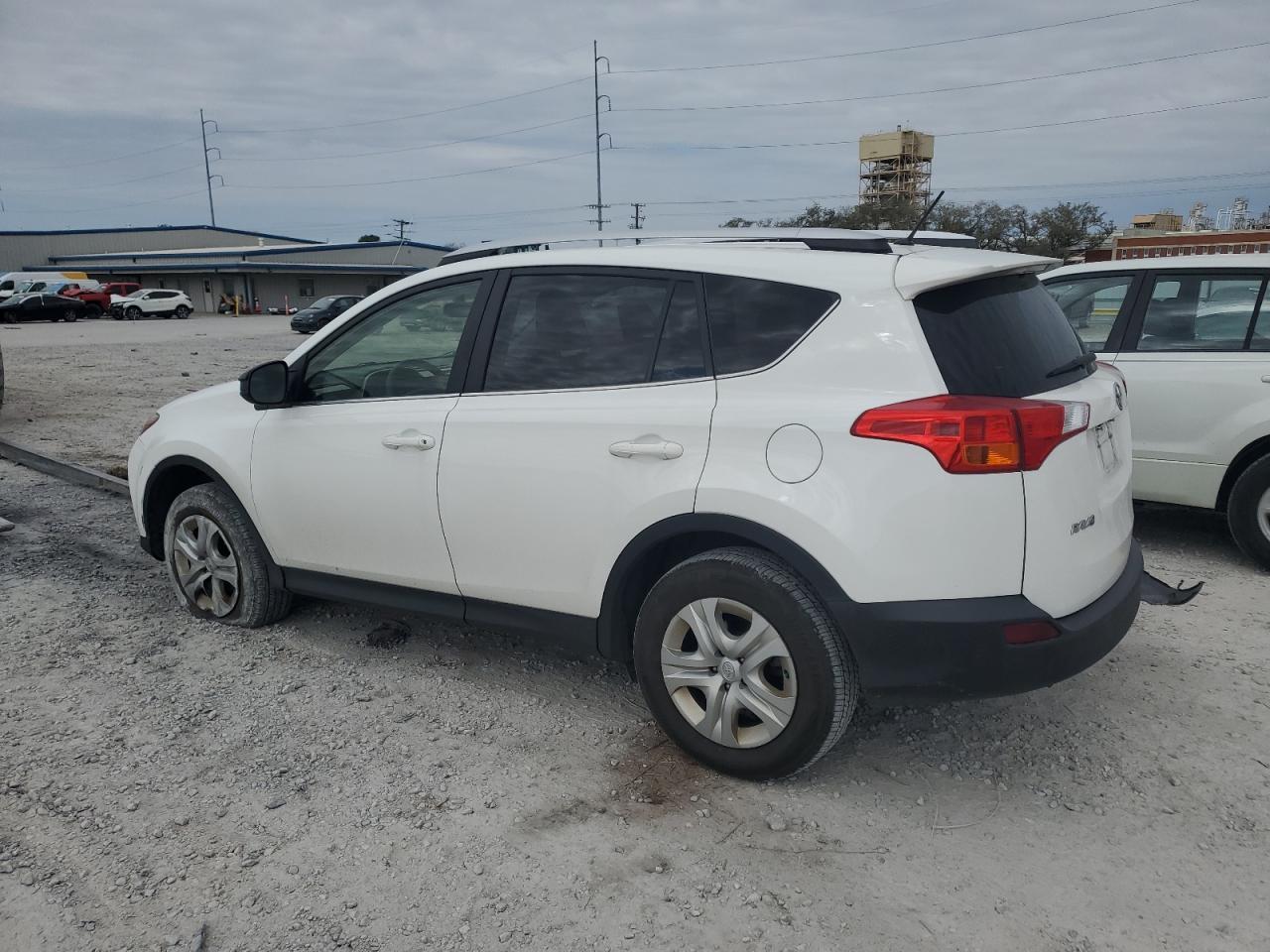 2014 TOYOTA RAV4 LE - Image 2