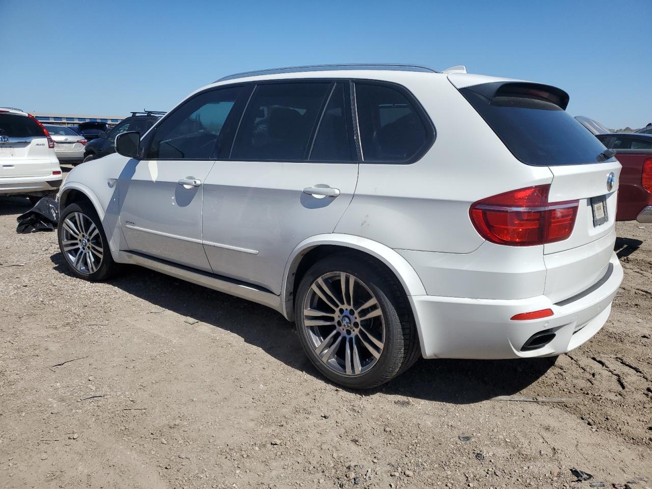 2013 BMW X5 XDRIVE5 - Image 2