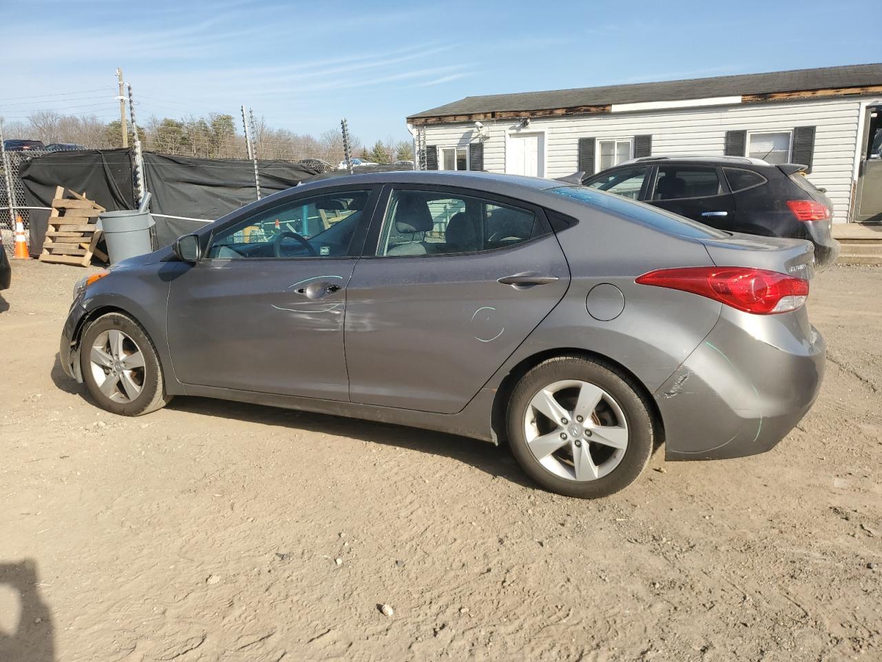2013 HYUNDAI ELANTRA GL - Image 2