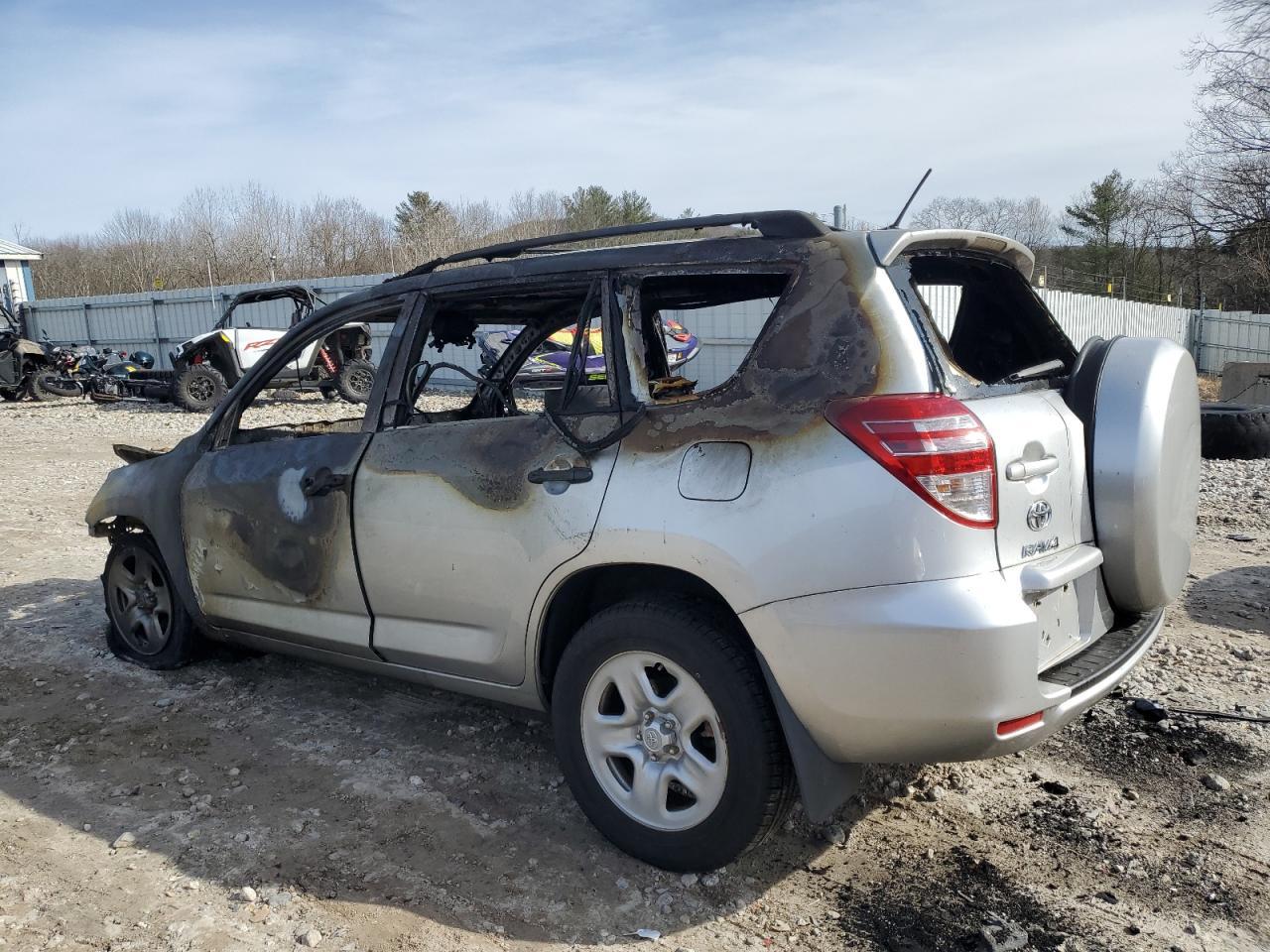 2011 TOYOTA RAV4 - Image 2