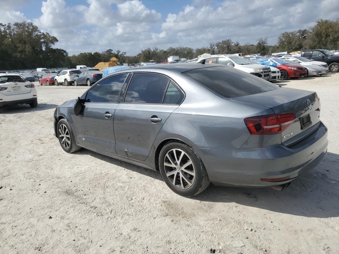 2016 VOLKSWAGEN JETTA SE - Image 2