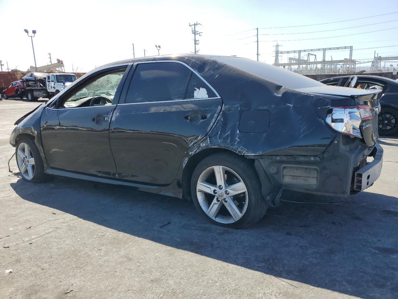 2013 TOYOTA CAMRY L - Фото 2
