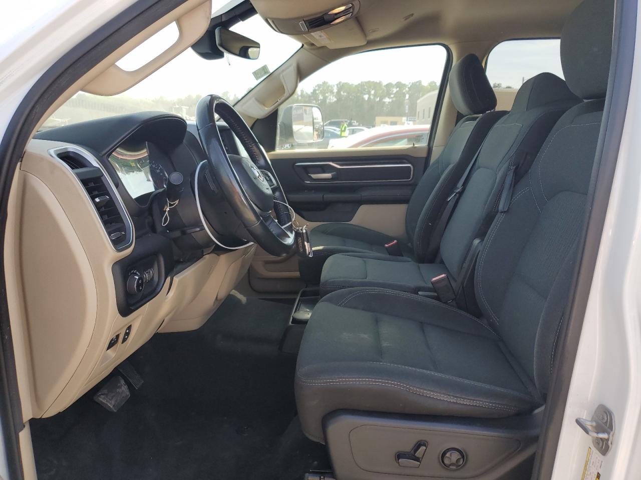 2019 RAM 1500 BIG H - Фото 7
