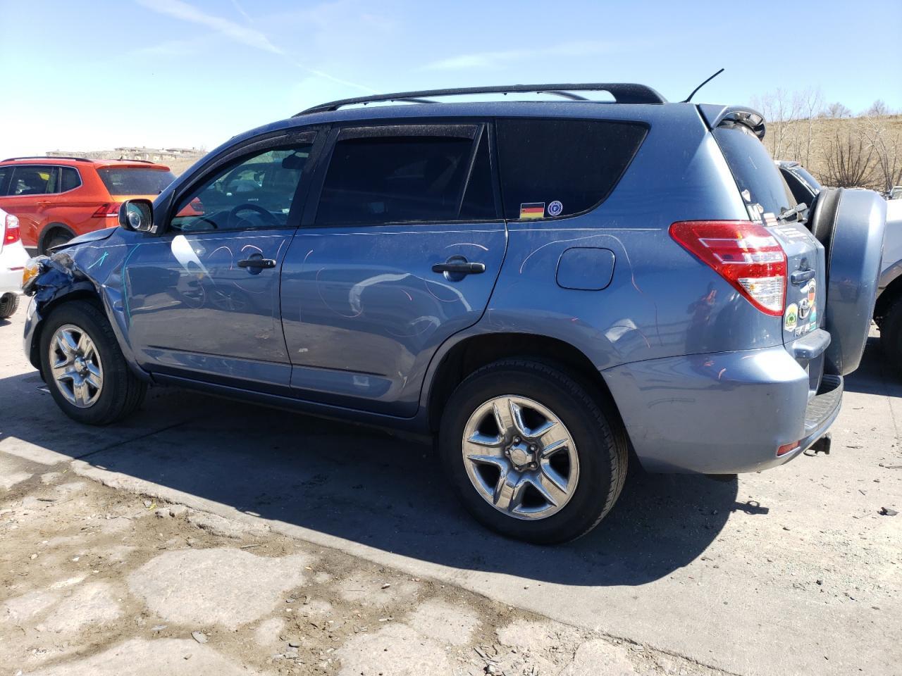 2011 TOYOTA RAV4 - Фото 2