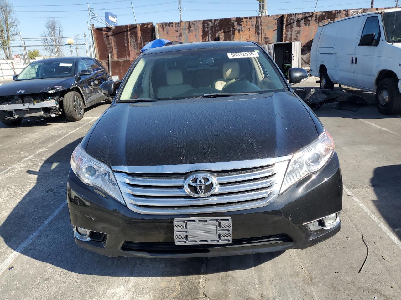 2011 TOYOTA AVALON BAS - Фото 5