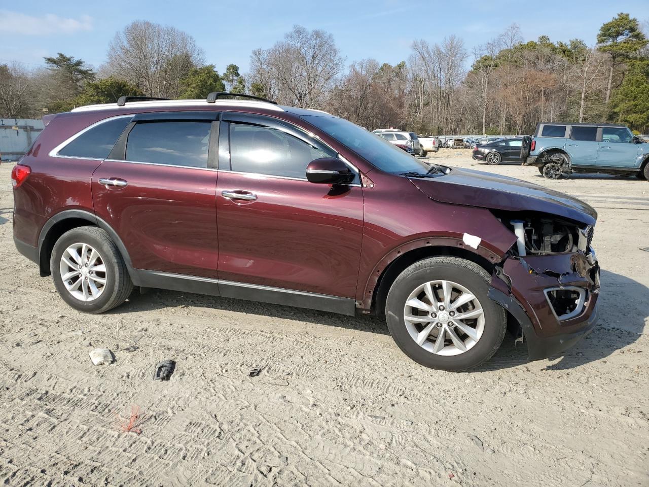 2016 KIA SORENTO LX - Image 4