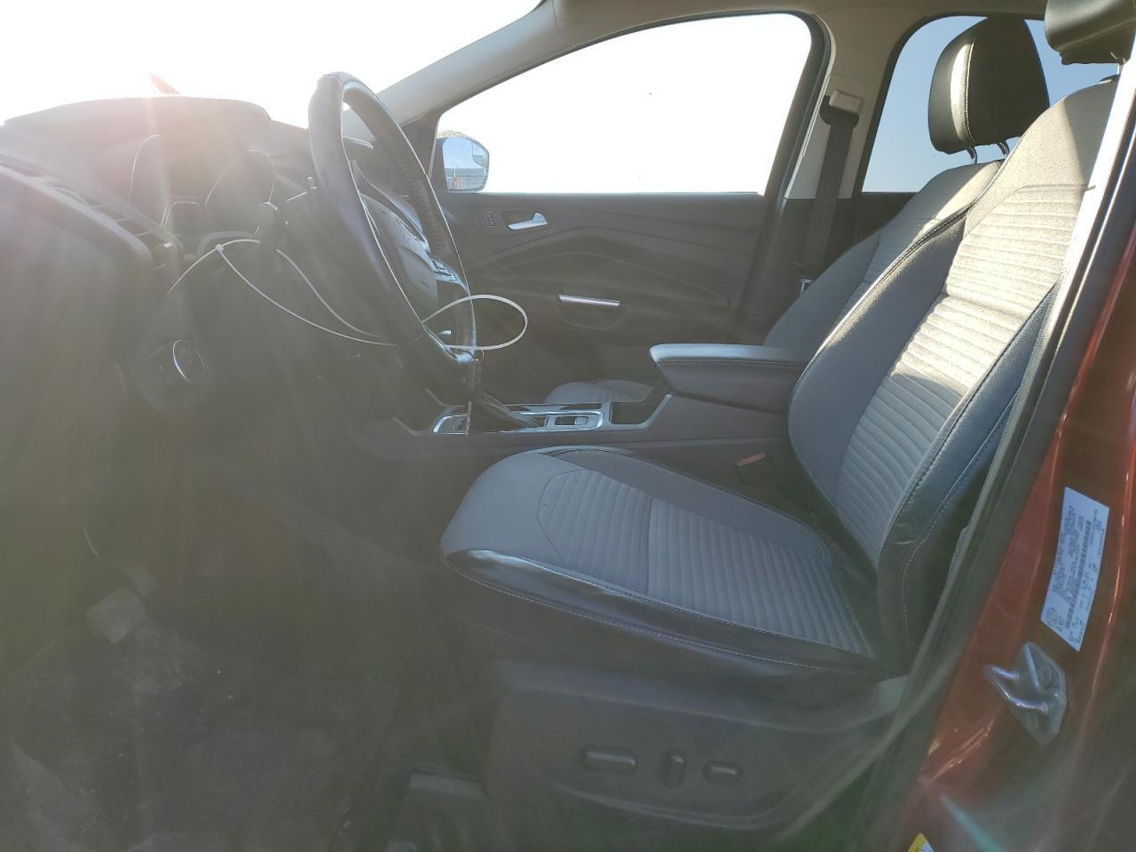 2017 FORD ESCAPE SE - Image 7