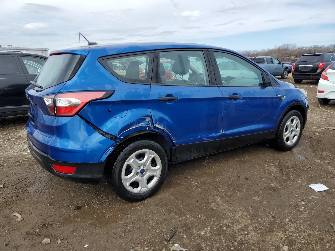2017 FORD ESCAPE S - Image 3