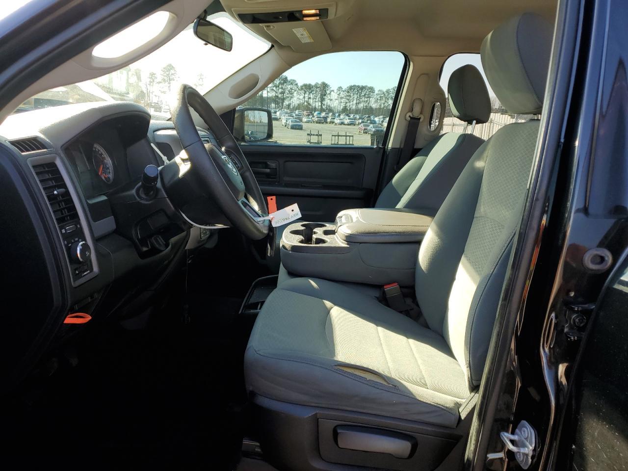 2017 RAM 1500 ST - Image 7