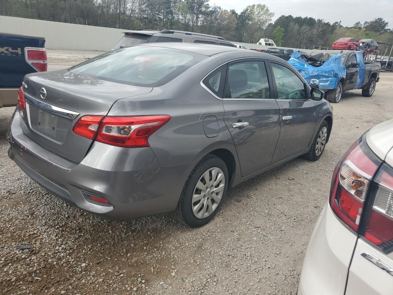2017 NISSAN SENTRA S - Фото 3