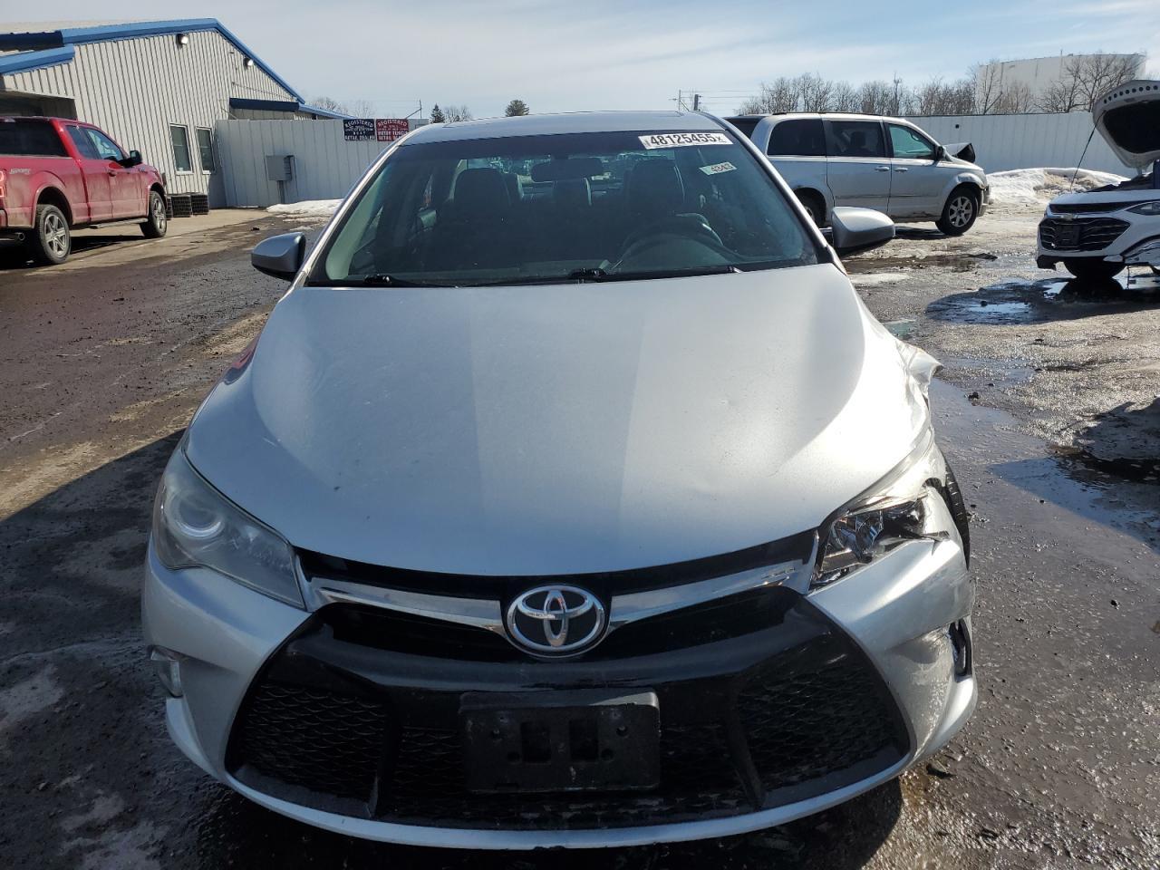 2016 TOYOTA CAMRY LE - Фото 5