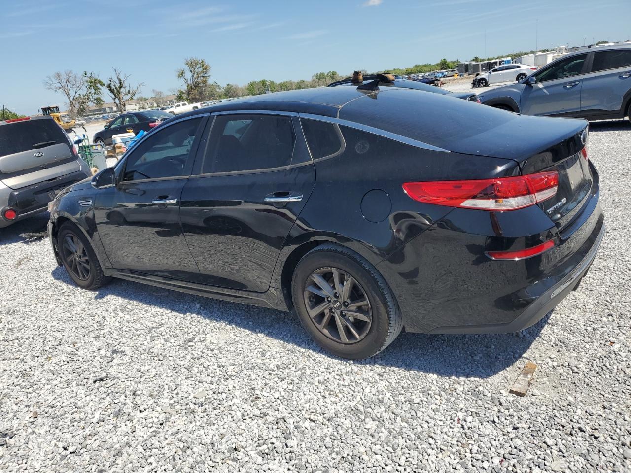 2020 KIA OPTIMA LX - Фото 2