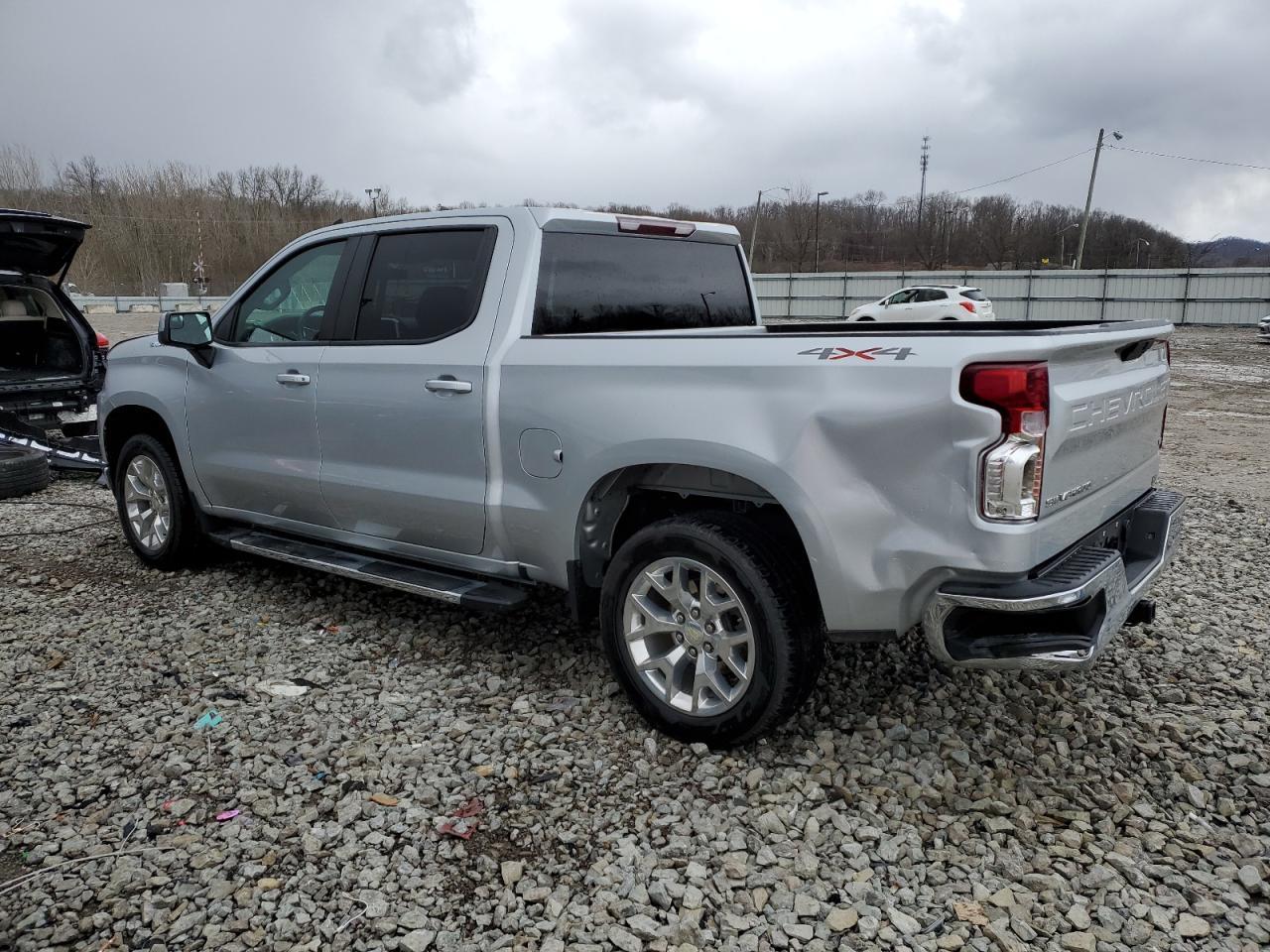 2021 CHEVROLET SILVERADO - Фото 2