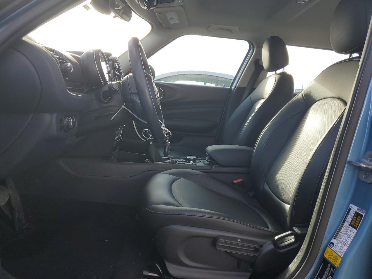 2017 MINI COOPER CLU - Image 7