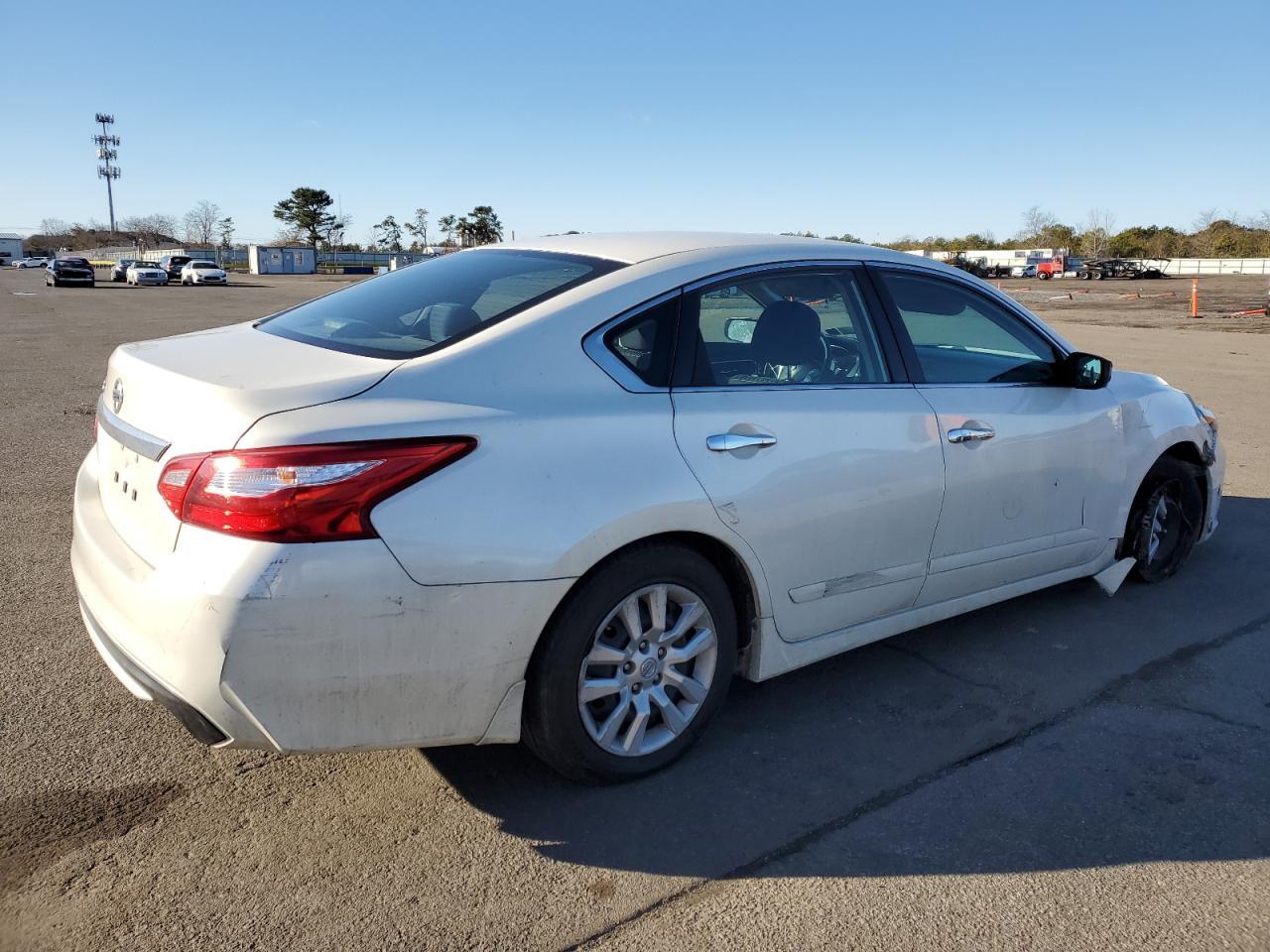2016 NISSAN ALTIMA 2.5 - Фото 3