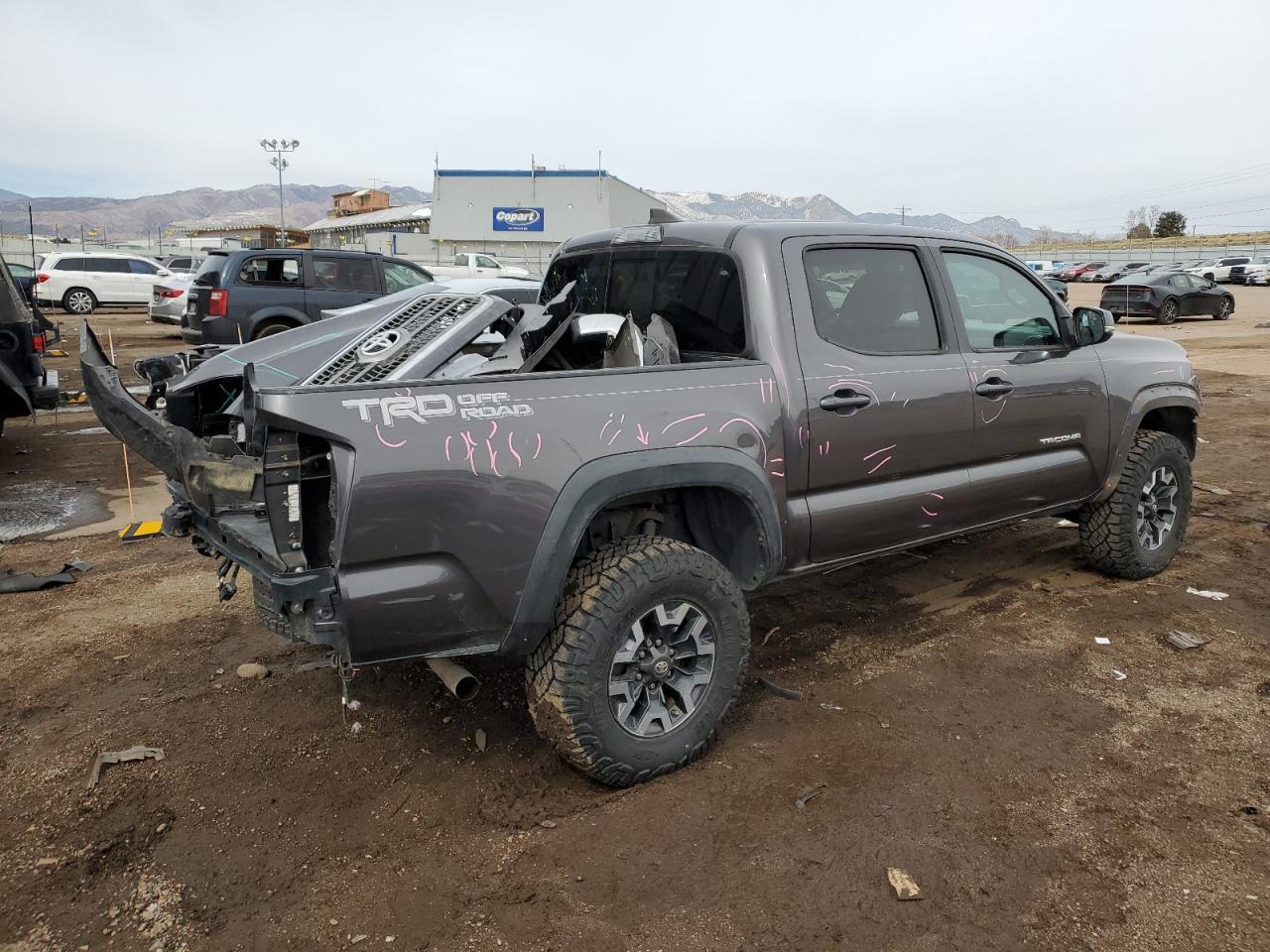 2017 TOYOTA TACOMA DOU - Фото 3