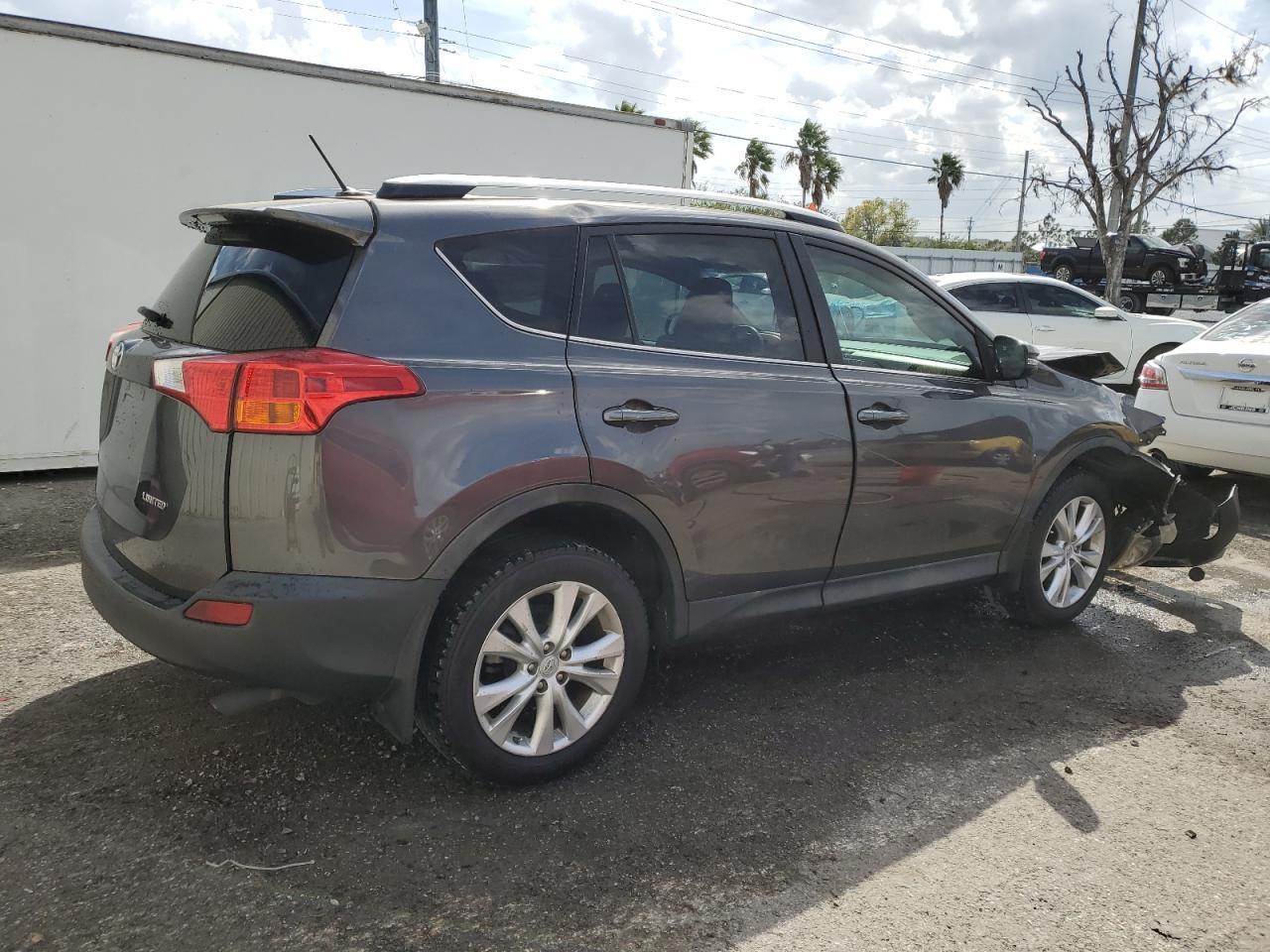 2015 TOYOTA RAV4 LIMIT - Фото 3