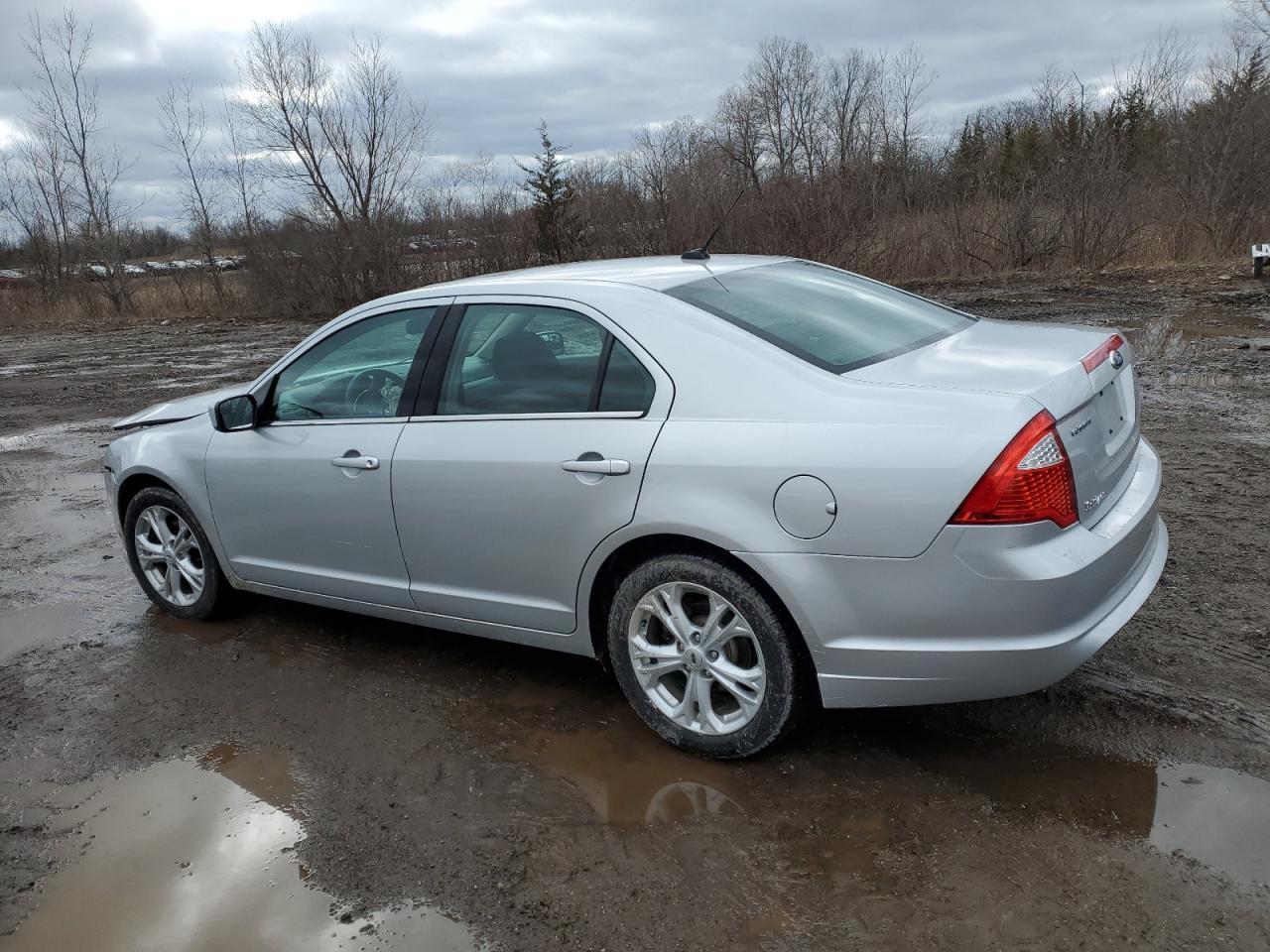 2012 FORD FUSION SE - Image 2