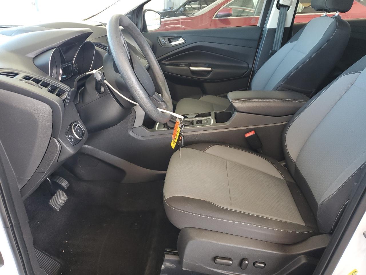 2017 FORD ESCAPE SE - Image 7