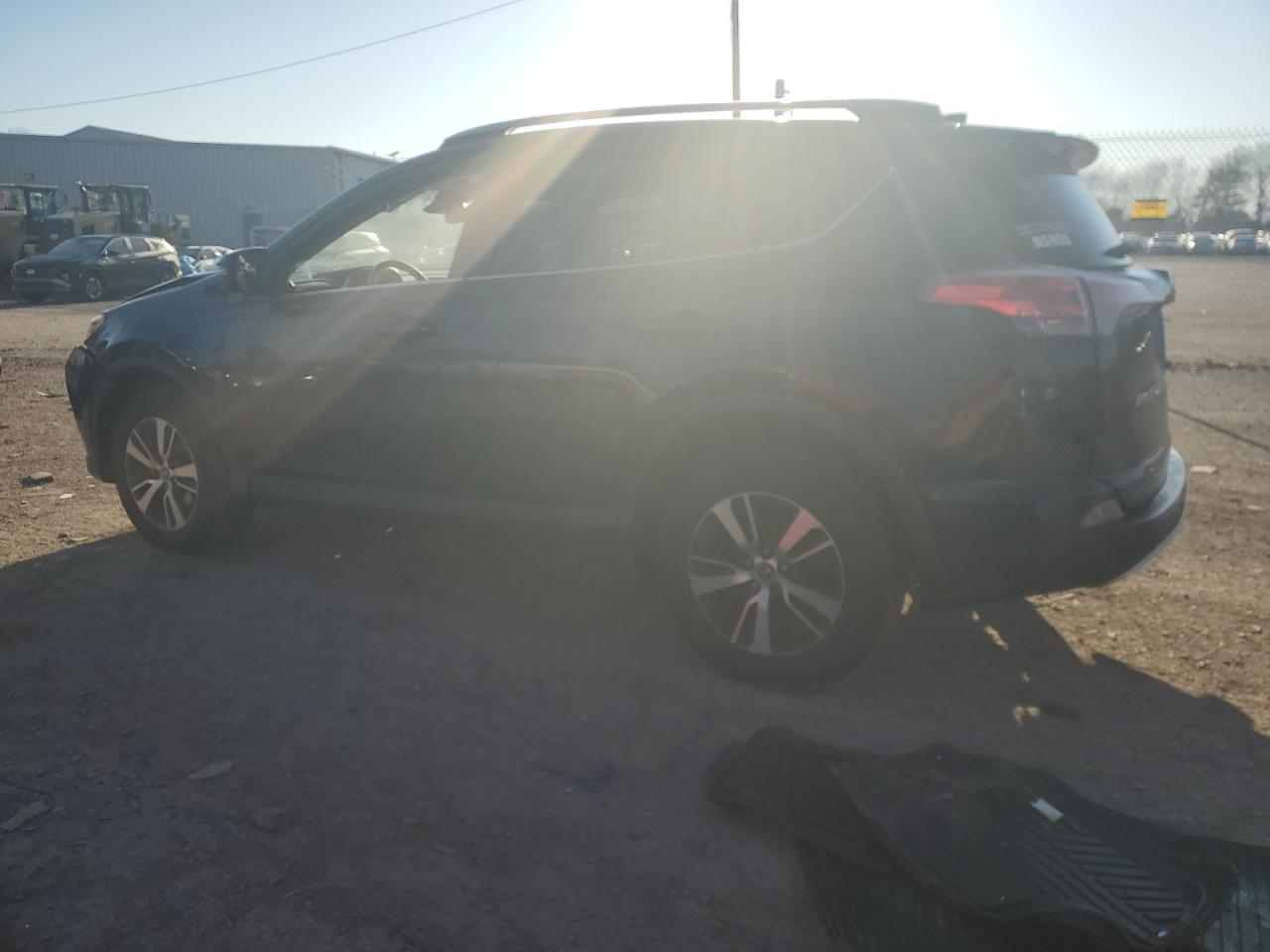 2017 TOYOTA RAV4 XLE - Image 2