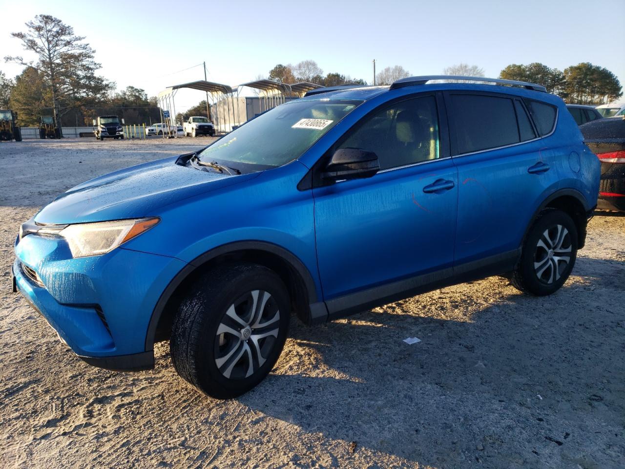 2017 TOYOTA RAV4 LE