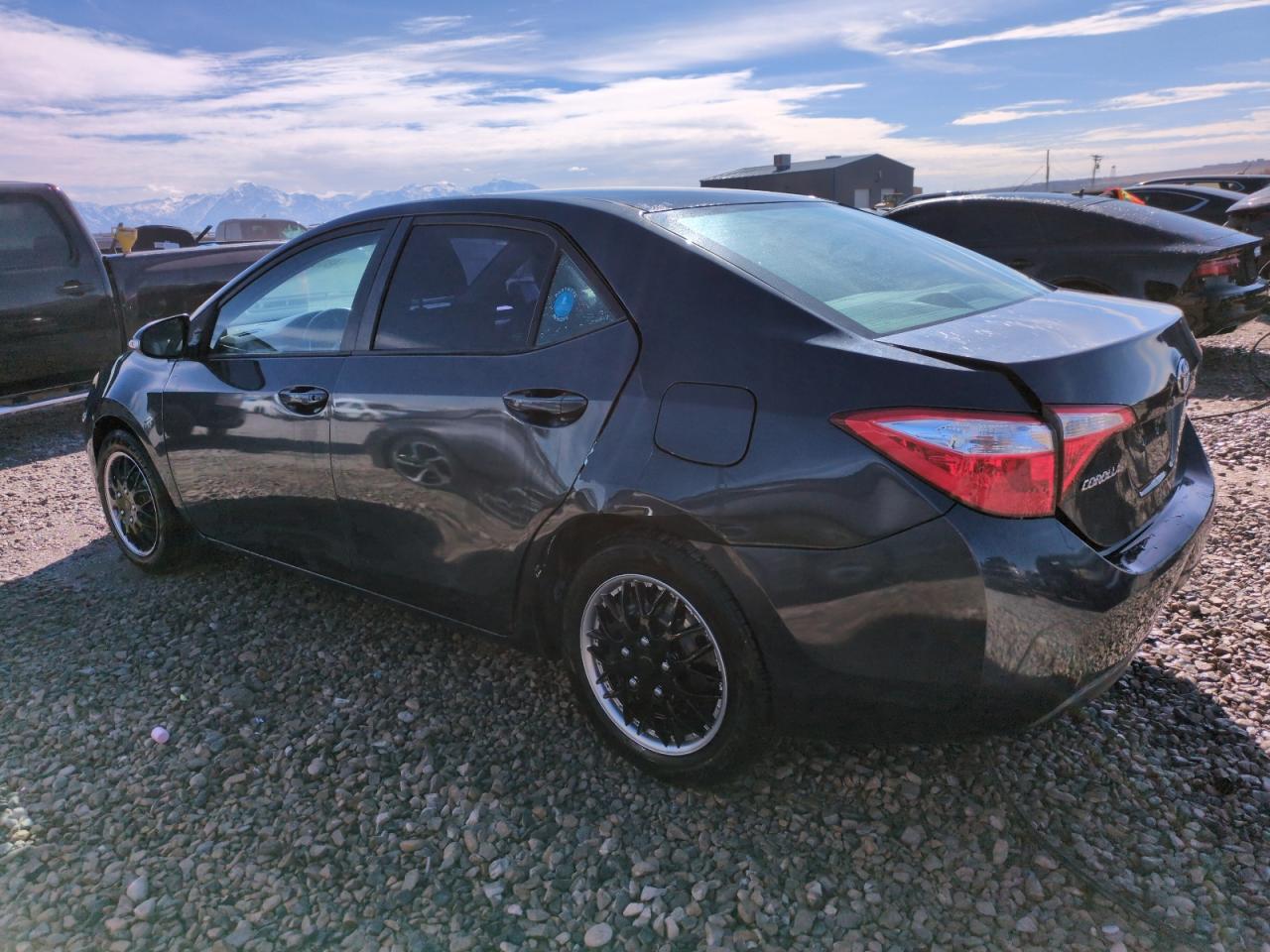 2015 TOYOTA COROLLA L - Фото 2