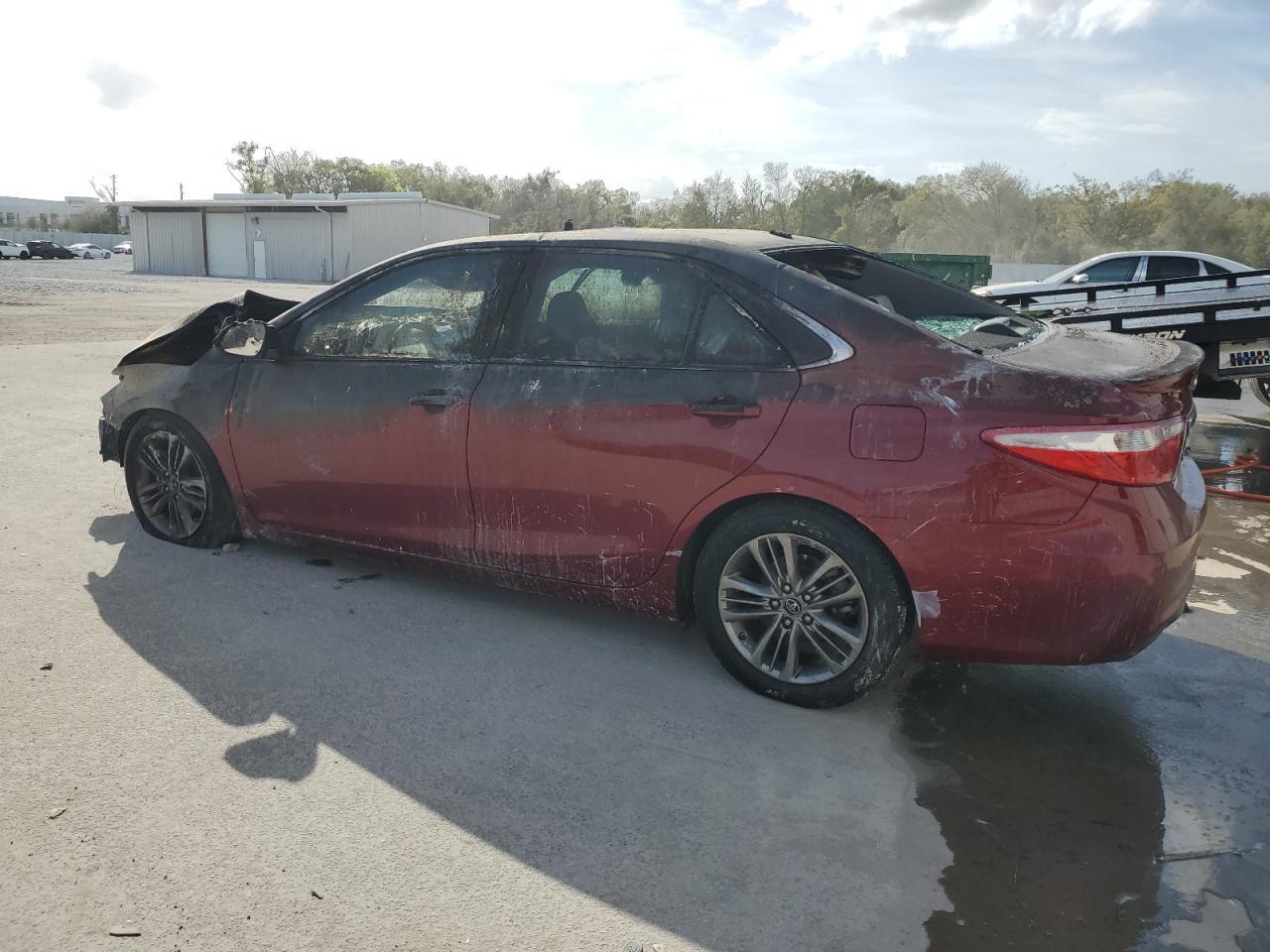 2017 TOYOTA CAMRY LE - Image 2