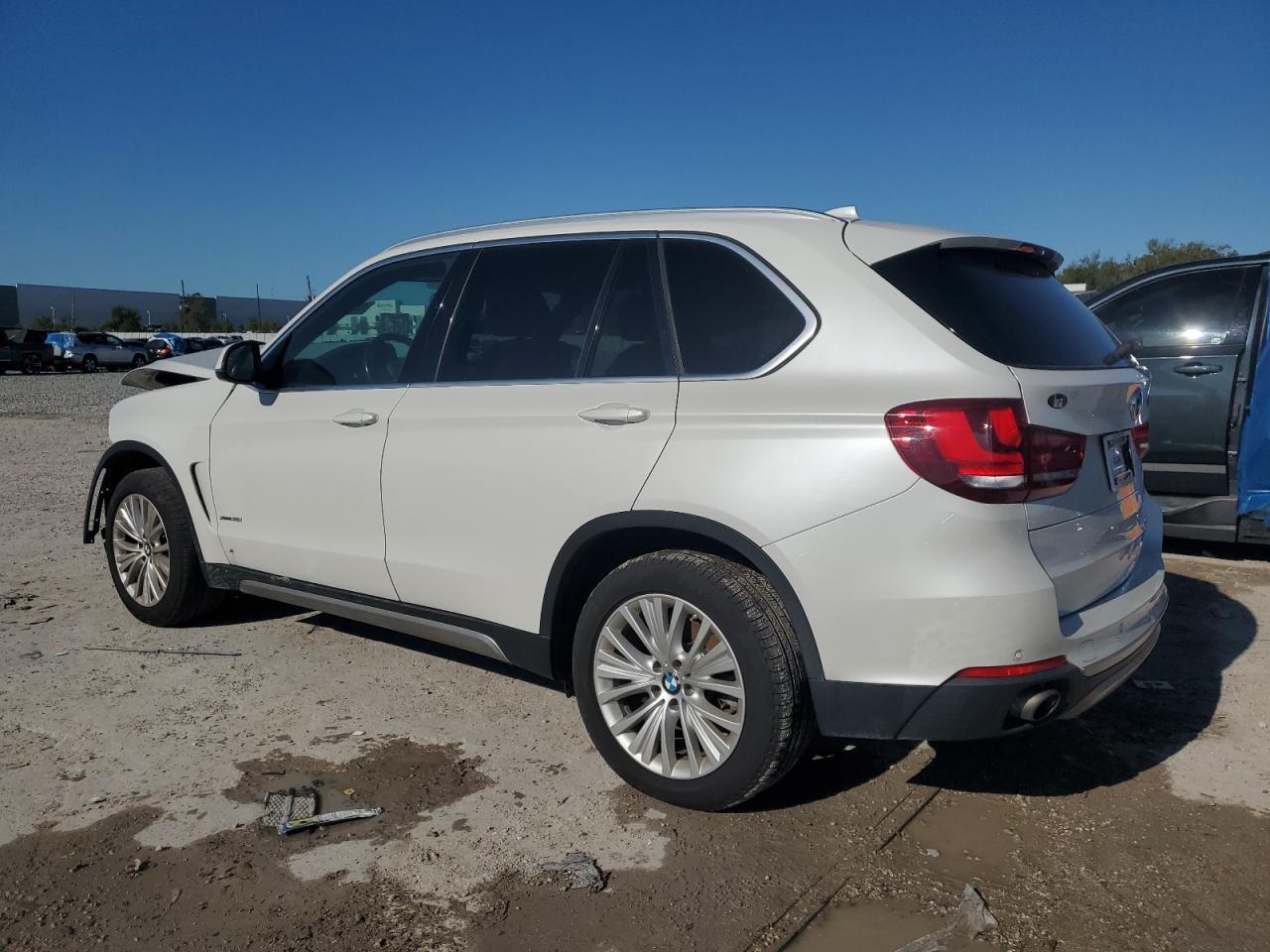 2017 BMW X5 XDRIVE3 - Image 2