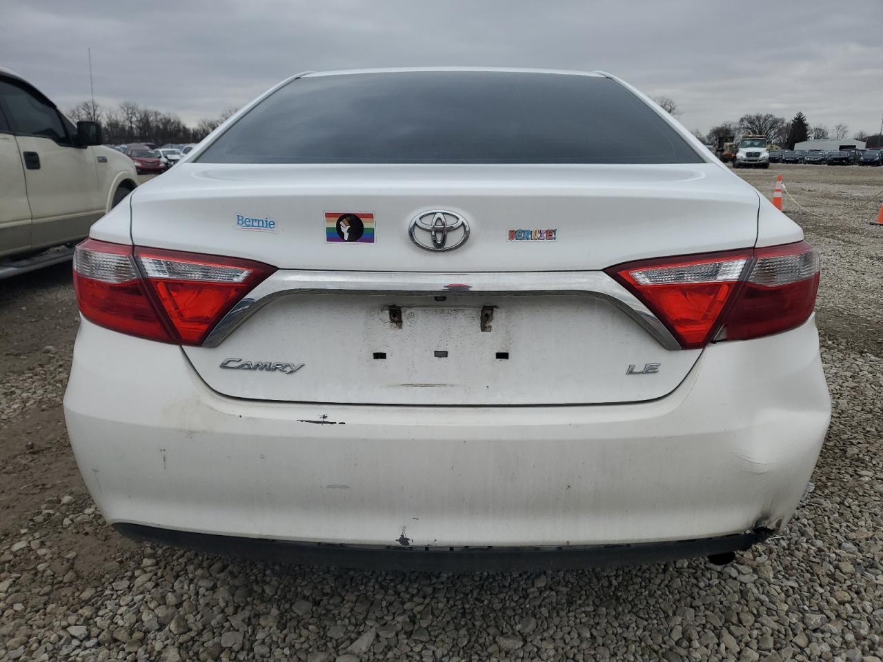 2016 TOYOTA CAMRY LE - Фото 6