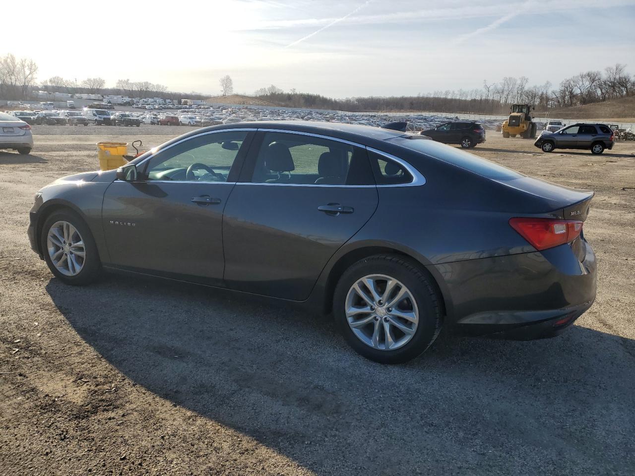 2017 CHEVROLET MALIBU LT - Image 2