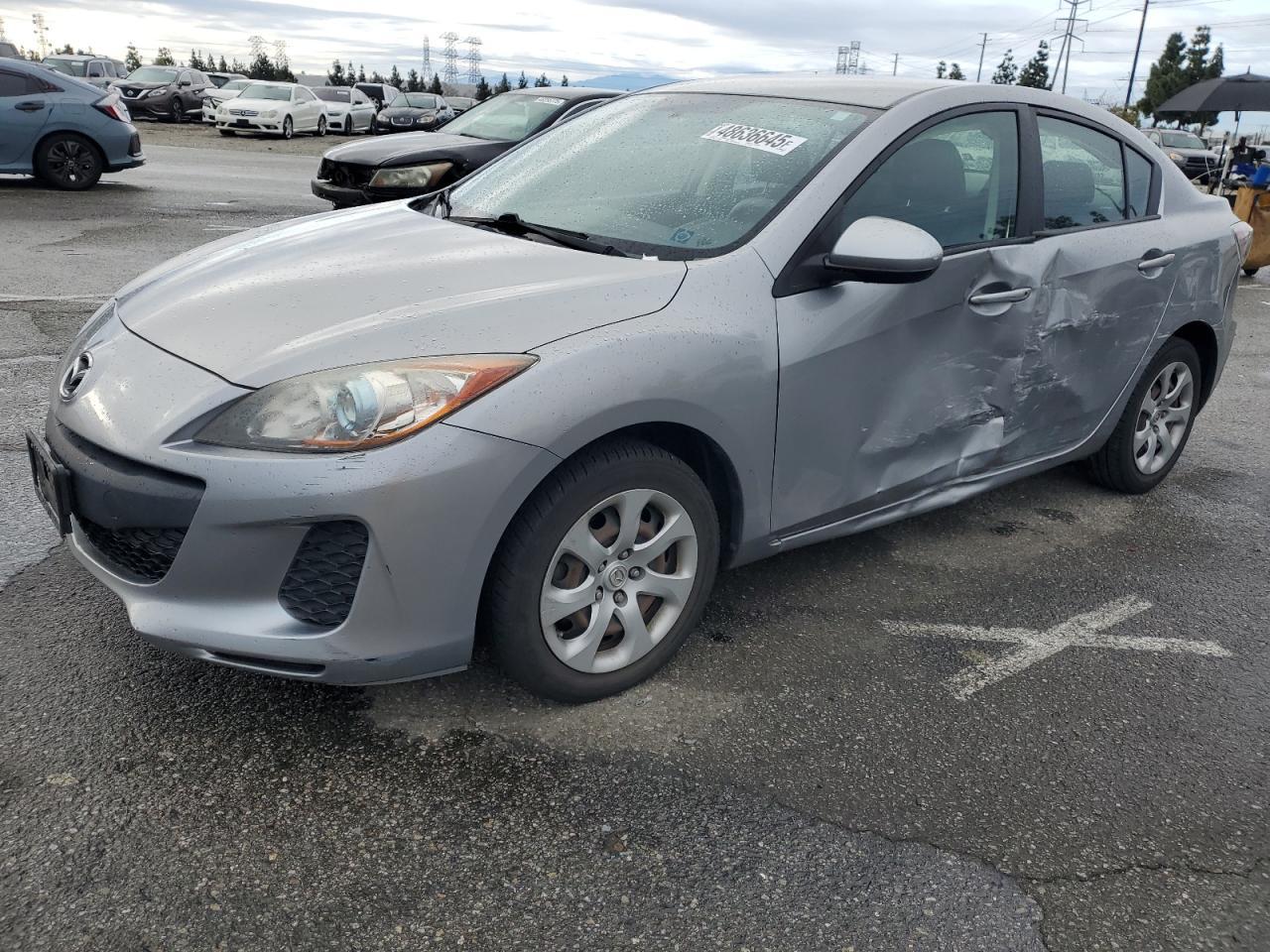 2013 MAZDA 3 I