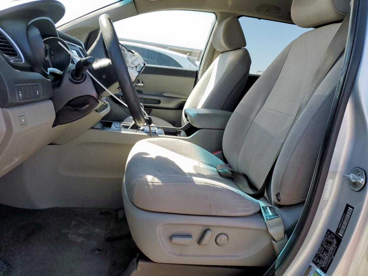 2016 KIA SEDONA LX - Image 7