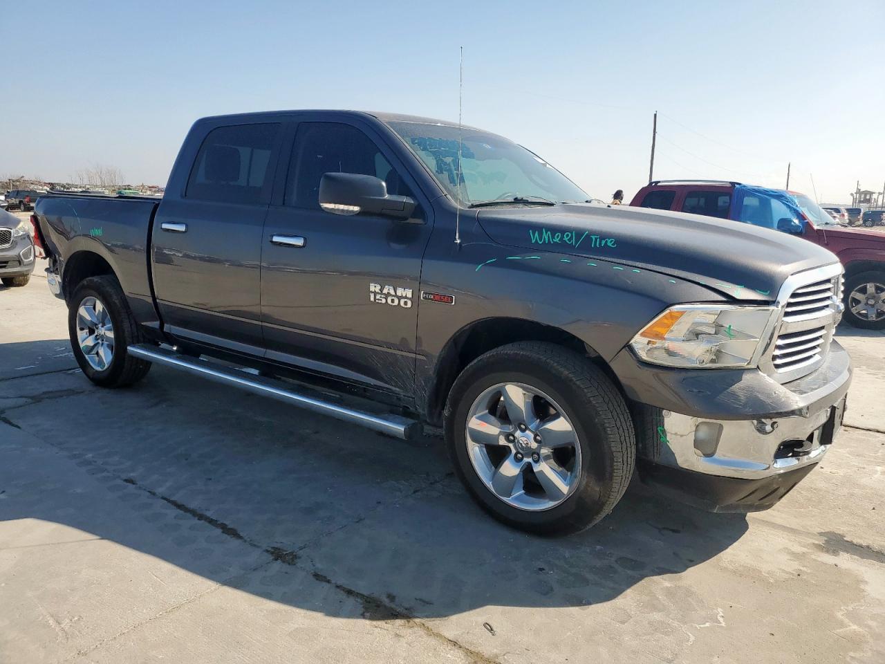 2015 RAM 1500 SLT - Image 4