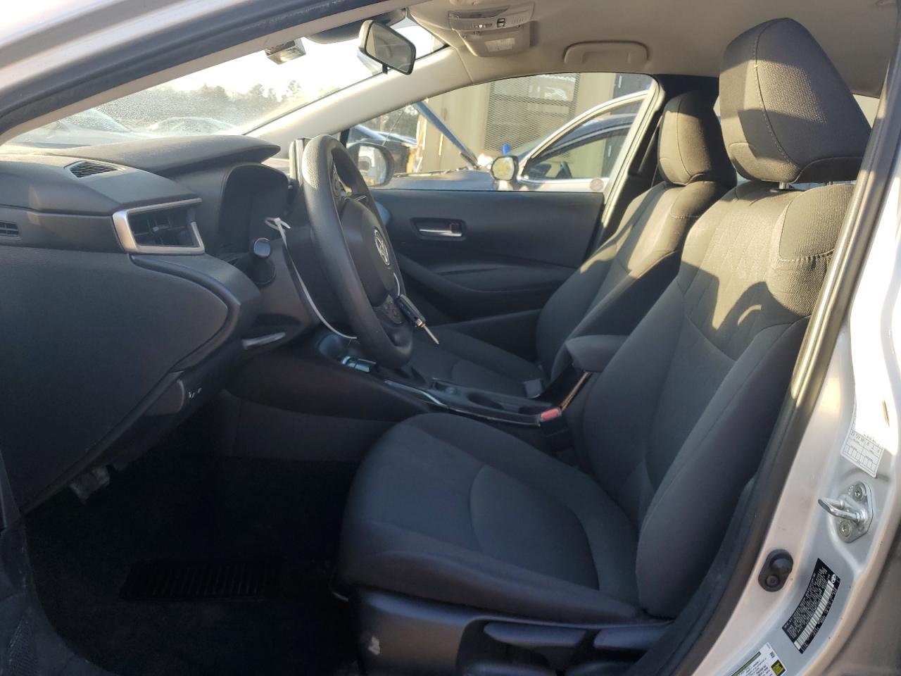 2021 TOYOTA COROLLA LE - Фото 7