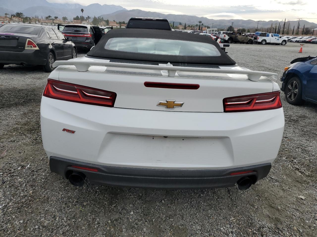 2018 CHEVROLET CAMARO LT - Image 6