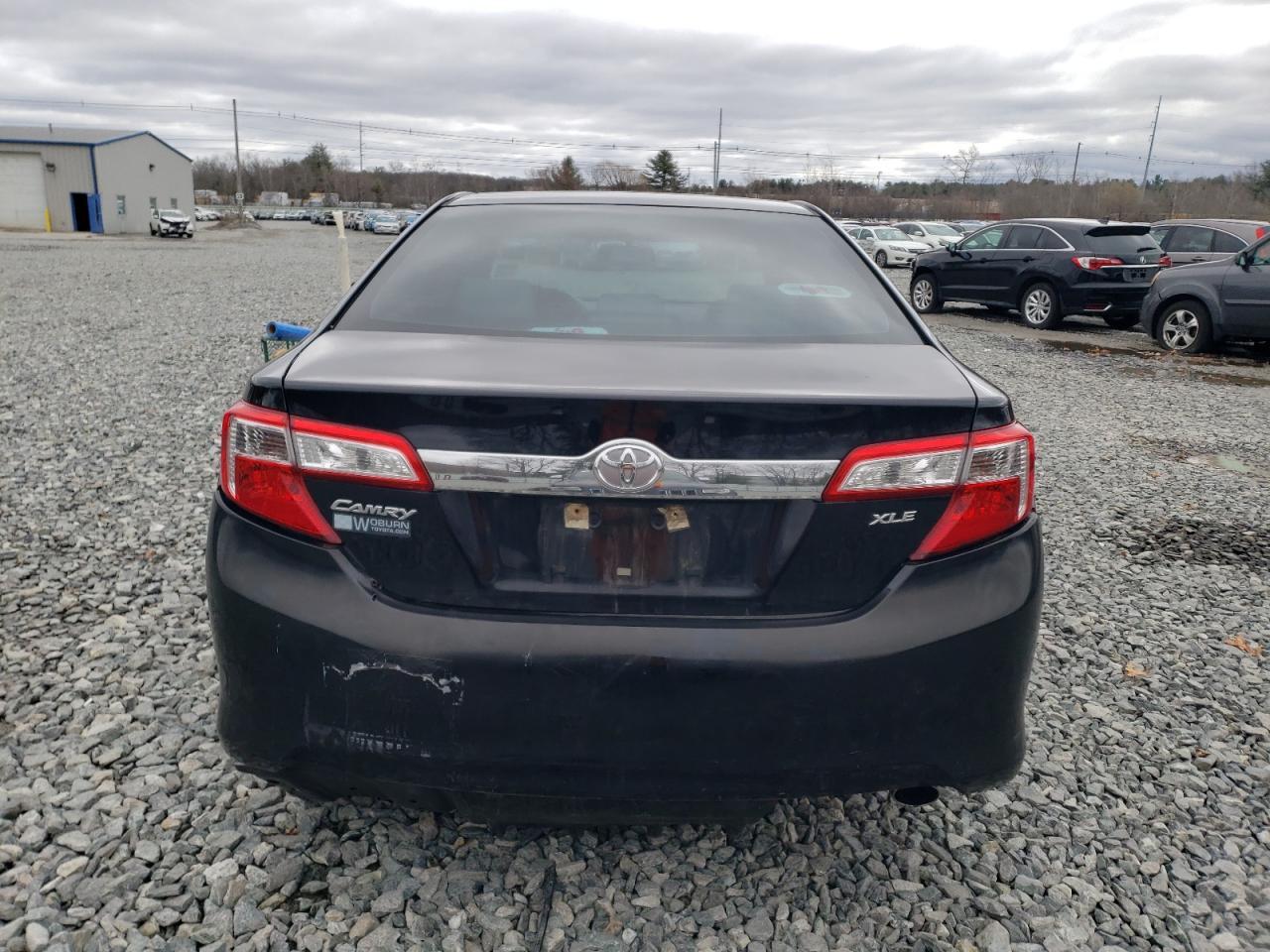 2014 TOYOTA CAMRY L - Image 6