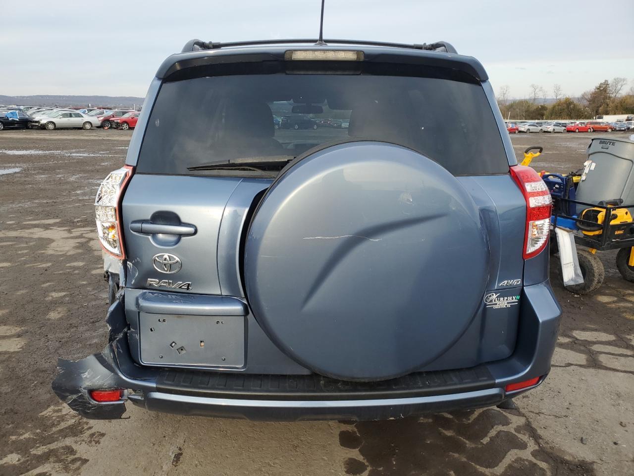 2011 TOYOTA RAV4 - Image 6