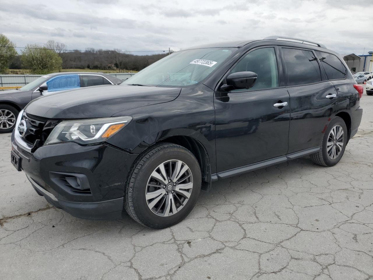 2017 NISSAN PATHFINDER