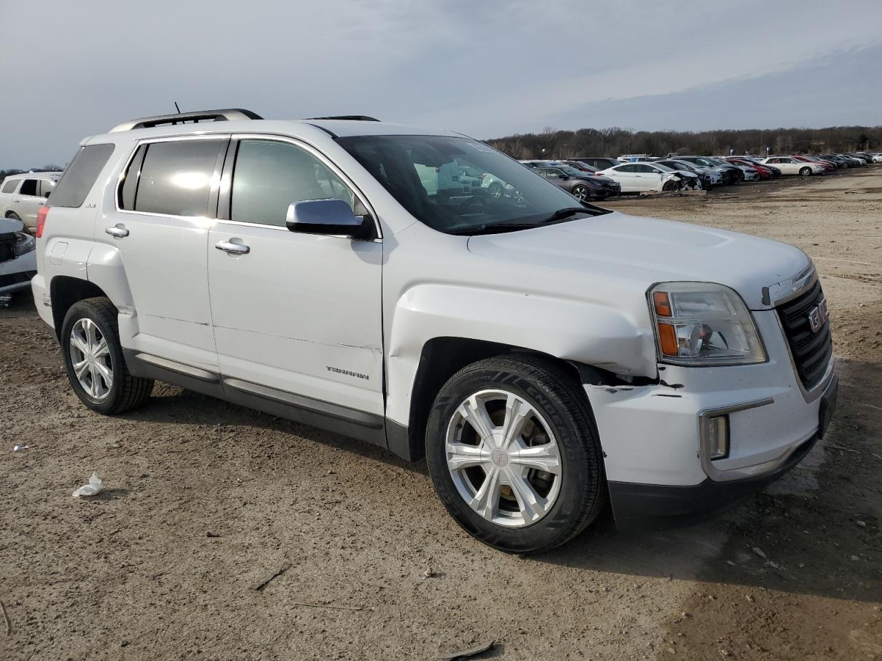 2016 GMC TERRAIN SL - Image 4