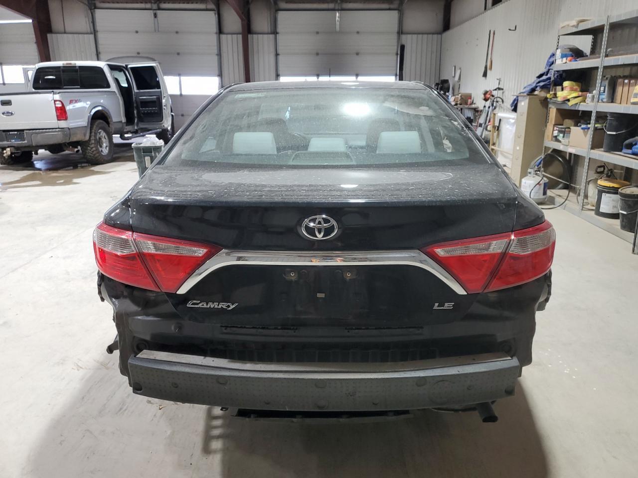 2015 TOYOTA CAMRY LE - Image 6