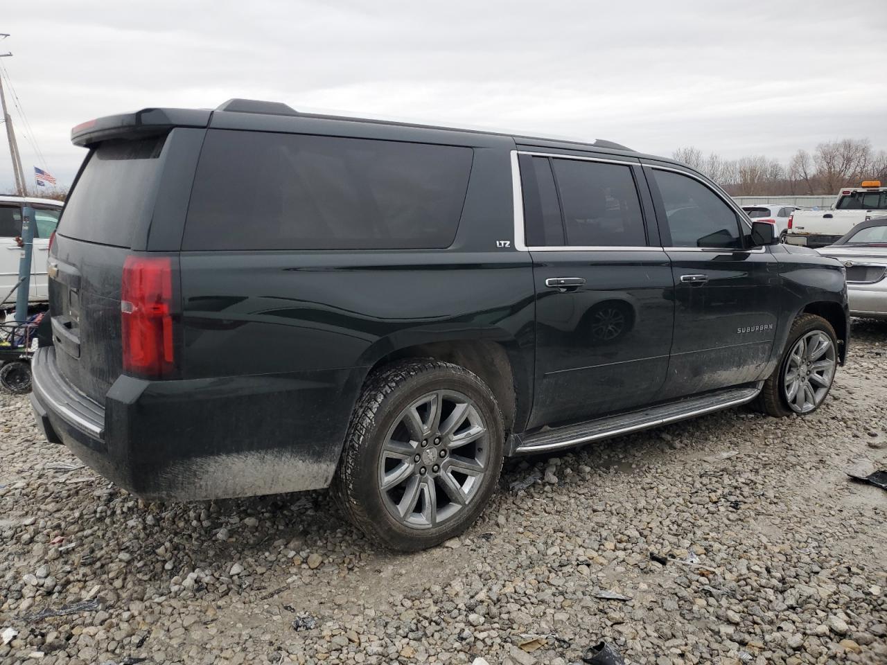 2016 CHEVROLET SUBURBAN K - Image 3