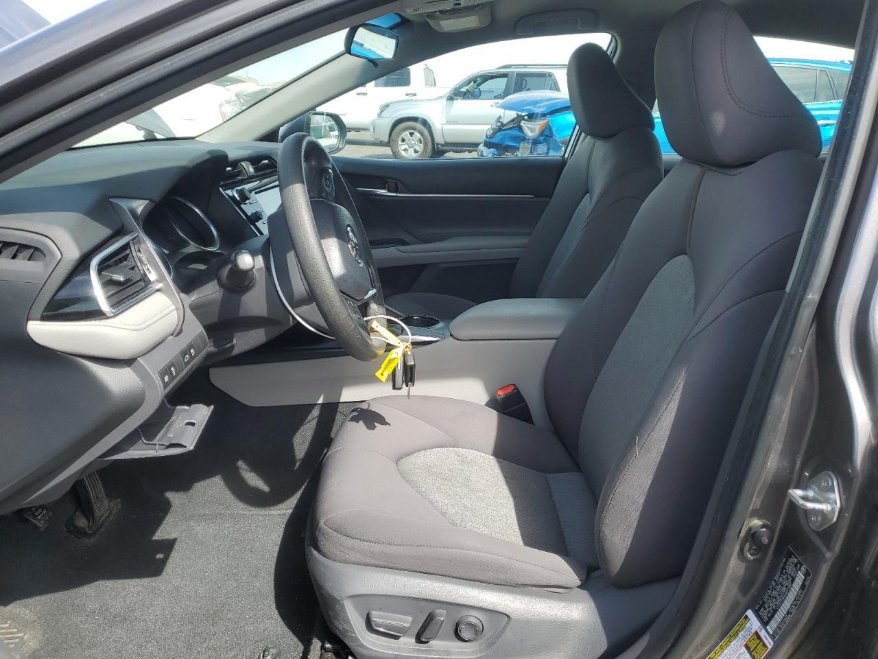 2018 TOYOTA CAMRY L - Фото 7