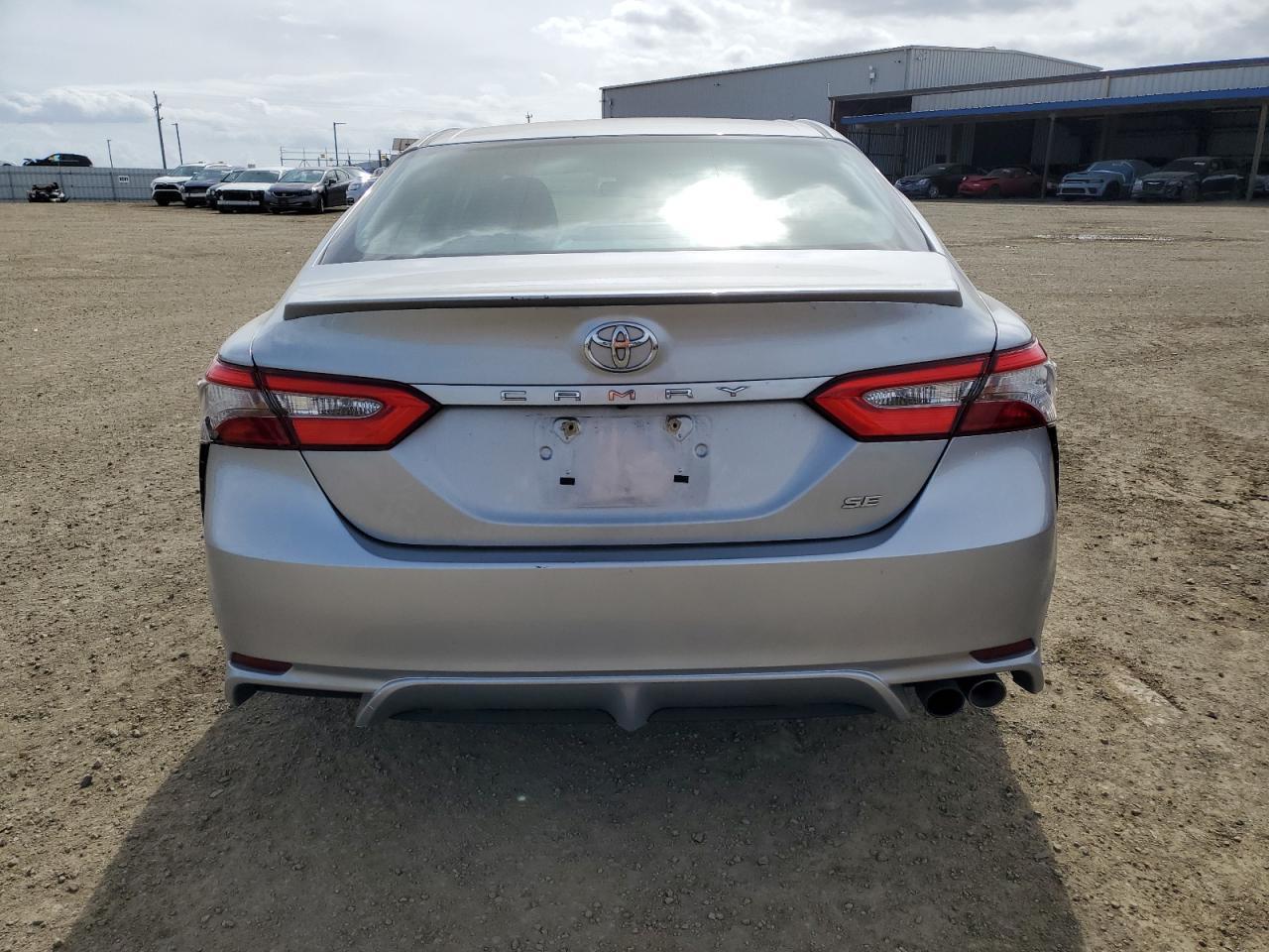 2018 TOYOTA CAMRY L - Image 6