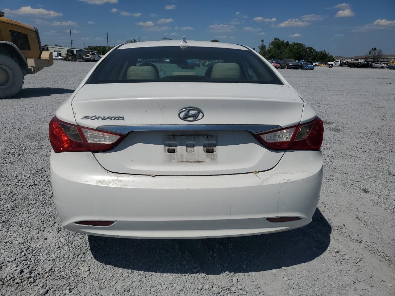 2011 HYUNDAI SONATA GLS - Image 6
