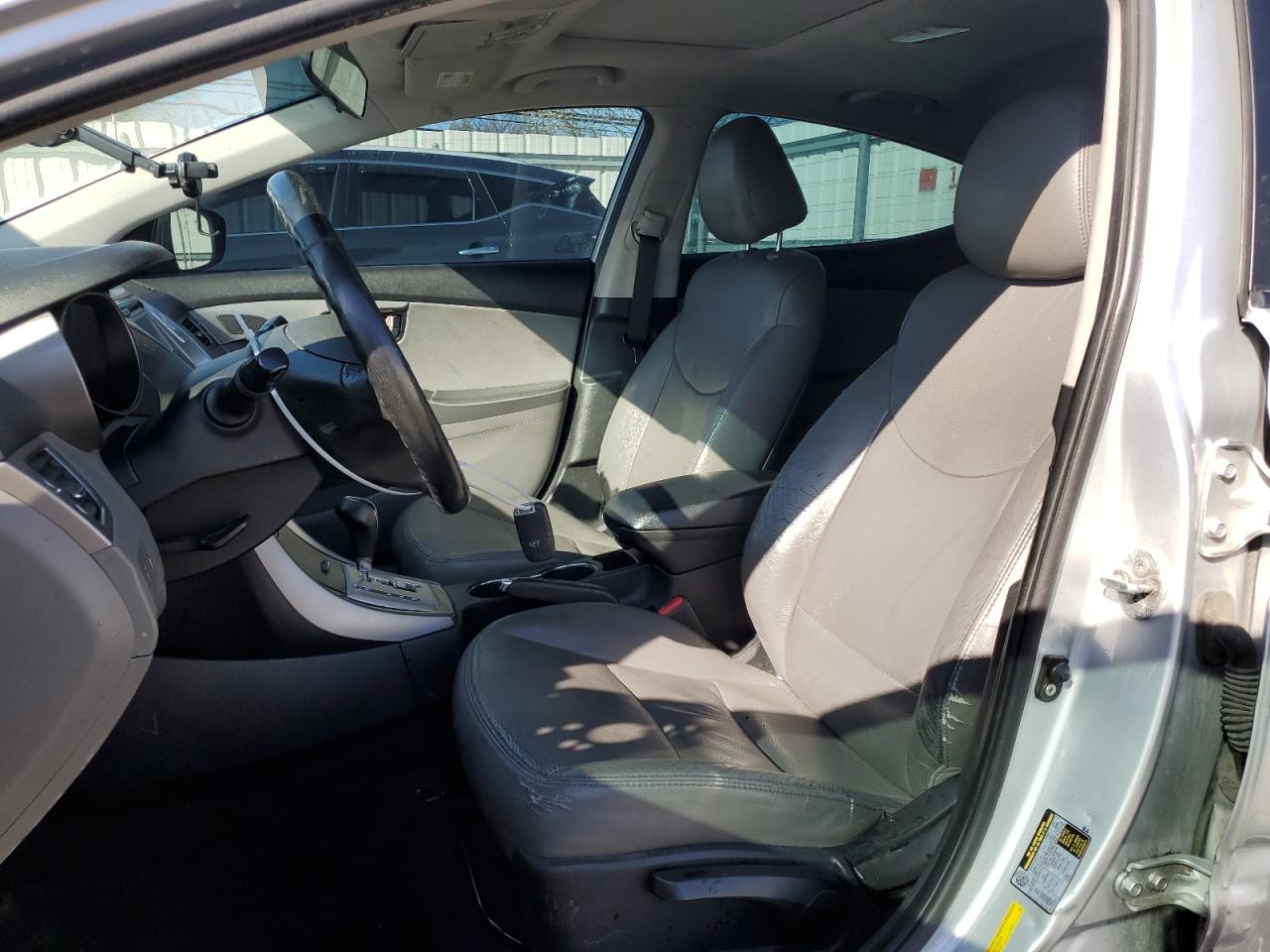 2011 HYUNDAI ELANTRA GL - Image 7